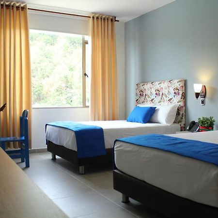 Hotel Ventura Loma Mesa de Ruitoque Eksteriør billede