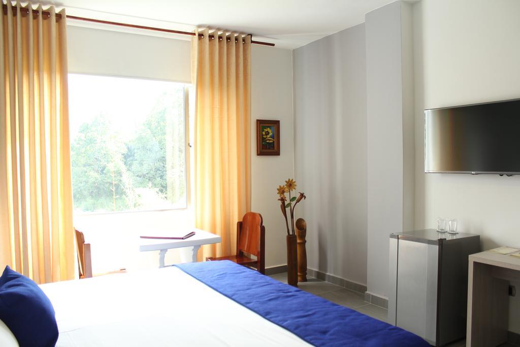Hotel Ventura Loma Mesa de Ruitoque Eksteriør billede